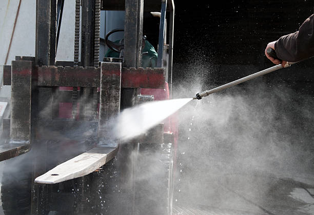 Best Oil Spill Cleanup  in Westmont, IL